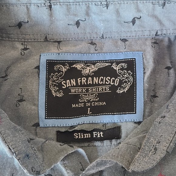 Blue Flamingo button down short sleeve shirt. Modern and comfortable - Picture 3 of 4